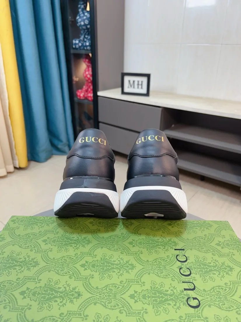 Men's shoes 💰458🌹🌹[GUCCI] Gucci's new lace-up casual men's shoes are on the market first, and the materials and workmanship are superior to all versions on the market. The highest quality shipped first-layer cowhide with imported original perforated materials➕Genuine leather lining, privately molded soft outsole, high foot comfort, imported special materials highlight the brand's unique charm, high-end customization 38-44